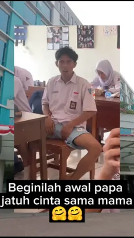 Awal tumbuh benih2 cinta  #celanarobek #jahitcelana #siswasma #kelas #pelajaran #kejadianlucu #jatuhcinta #salting #perhatian #effort 