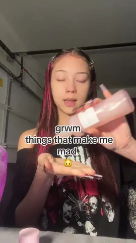 i annoy myself #fyp #xyzbca #dedgirl #pinkhair #grwm #makeup #thingsthatmakememad #skincare 