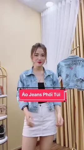 Một chiếc áo jeans thiết kế mới cool ngầu, mới lạ, sang chảnh #thinhhanh #treding #xuhuong #aokhoac #jeans #moladyboutique 
