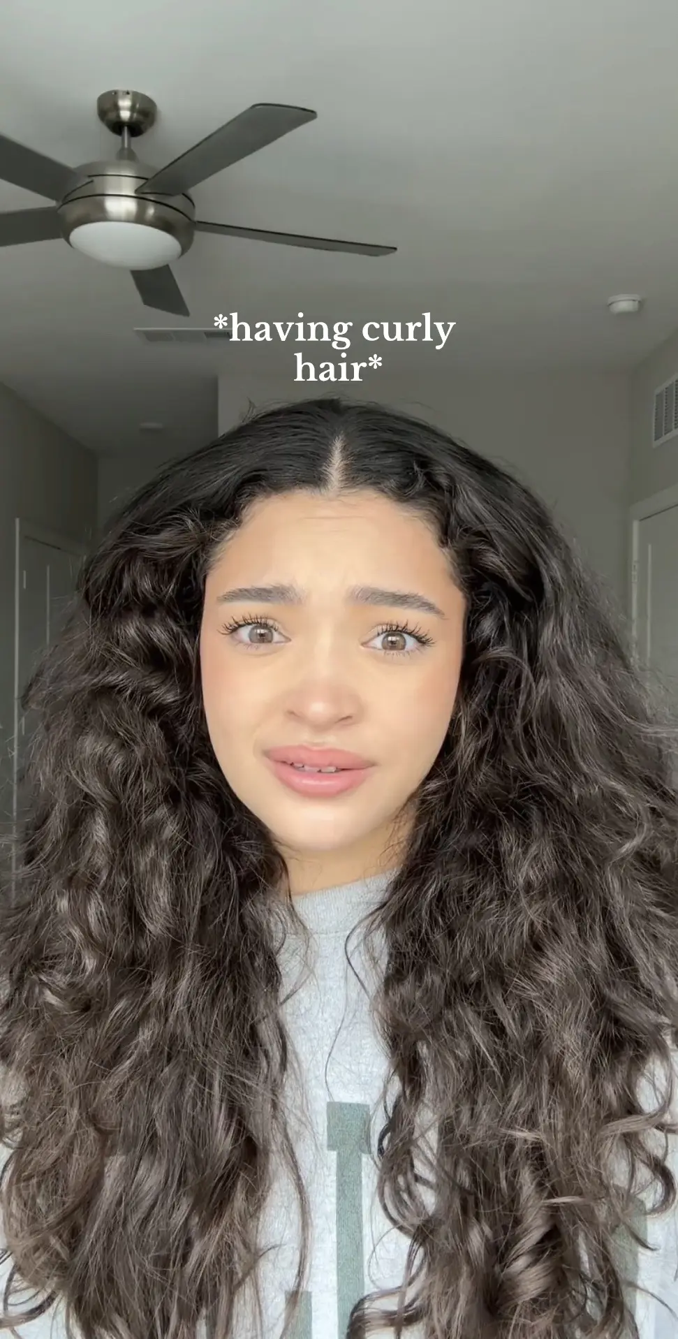 Its a love hate relationship between me and my curls 🤭  #curlyhair #curlygirl #relatable #curlyhaircheck #curlyhairproblems #hairproblems #curls #curlscheck #hair #hairtok #naturalhair #naturalhairtiktok #naturalcurls #curlyhead 