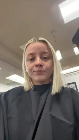 The bob is dark i repeat the bob is dark 