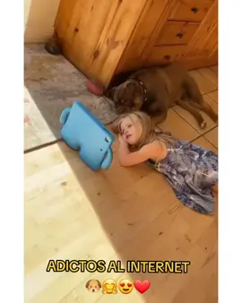 Adoptaron un perro para que su hija dejara la adicción al internet y esto sucedió.... Ahora son 2 los adictos!!!! 🤗🤗🙈🙈🐶🐶😍😍🐾🐾 #nocompresadopta🐾❤️ #noalmaltratoanimal #refugiodeanimales #rescatedeanimales #finalesfelices #adopcionresponsable #convivenciaresponsable #cachorrosadoptados #uruguayadopta #animalesperdidos #noalabandonoanimal #esteriliza #cronicasdemascotas🐾❤ 