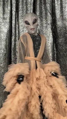 an #aliensuperstar has arrived to the premiere of #beyonce’s #renaissanceworldtour film 