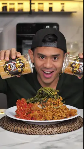 memang mantep! #giveaway #makanan #ayamkremeskraton 