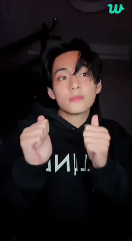 Teayung singing jungkook's song pls don't change #jungkook #v #taekook 