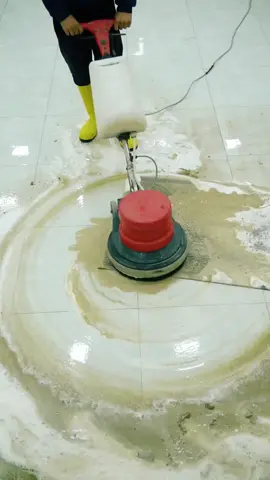 Unbelievably muddy rug cleaning #asmr #rugwashing #satisfying #carpetcleaning #shorts #carpet 