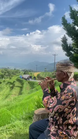 Taragak kampuang🫶🏻🥰 #minang #dendangminang #saluangdendang #minangpride #fyp #foryoupage 