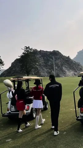 Rồi là chơi gì đây? #golftime🏌🏼‍♀️ 