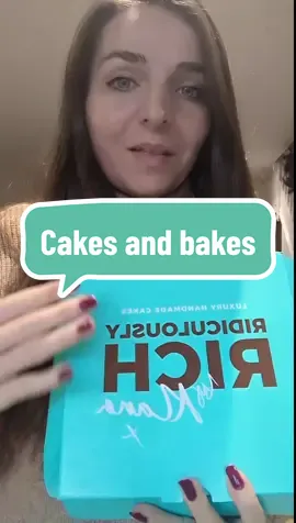 I'm all about the cake!  #rediculouslyrichbyalana #cakes #bakes #foodtiktok #BlackFridaySale #TikTokMadeMeBuyIt 