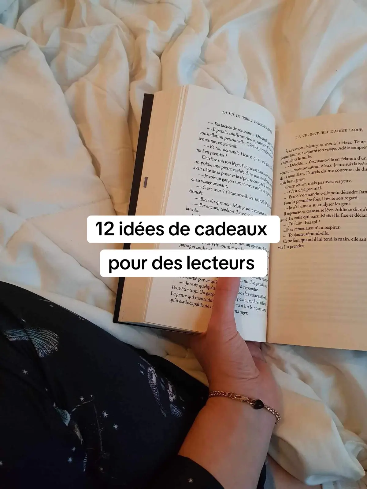 On s’approche des fêtes et des achats de cadeaux alors je vous ai concocté une petite liste d’idées à donner a vos proches. Perso j’aimerais beaucoup avec un booknook j’adore l’idée ⭐️ #BookTok #bookish #leclubdeslecteurs #bookpresents 