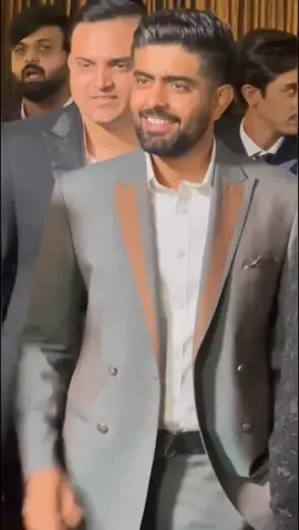 babar azam kay pass kitne phone hain 🫣 #babarazam #imamulhaq #imamkianmol #imamkishadi #foryou 
