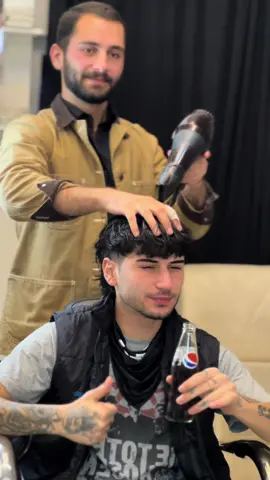 Slaw la taranikan 😂😏#imravo✅ #hawlir_slimani_karkuk_dhok_zaxo #iraqibantz #fypシ #sultan #kurdistan🇹🇯️ #foryou #foryou #foryoupage #iraq🇮🇶 #slimaniyakm🖤❤️ #imrova✅ #barber #kurd 