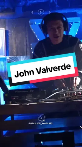 un hermoso tema #johnvalverde 👉❤️💯🎼🎵🎶🎹#muñecazo #cyberamor #viralvideo #parati @Adrianii 🤗😁 #letras #miusic #ecuador 
