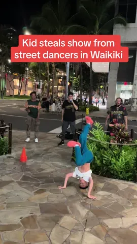 This little kid surprised everyone and totally stole the show from these street dance performers. He just walked in and started a dance off on the streets of Waikiki in Honolulu, Hawaii! 🌺🌴 #hawaiitiktok #streetdance #streetperformer 