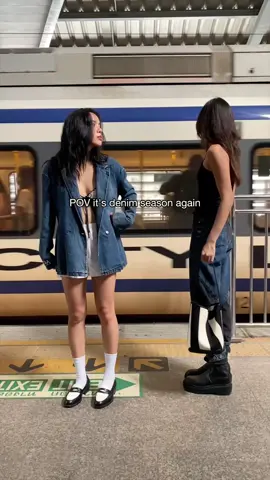 The next station is: Denim Season📘🍎 #RallyTheBag #RallyBoundaryJeans #RallySymbolicBlazer #RallyPicnicBra #RallyMovement #denim #denimyourway #jeans #fallfashion #OOTD #clothingbrand #subway #metro #styletips #stylingideas #stylingtips #outfitideas #outfitinspiration #tubegirl #คลาสแฟชั่น #ไอเดียแต่งตัว #แต่งตัวไปเที่ยว #เสื้อผ้าแฟนชั่น #ยีนส์ #เสื้อคลุม #กางเกงยีนส์ 