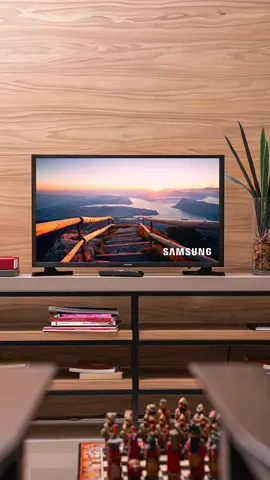 Contando com todo conforto e qualidade que só grandes marcas oferecem, a TV Samsung 32’ possui um sistema operacional Tizen que permite acessar a filmes, jogos e redes sociais, tudo numa única tela. 📺🎮🎬 Imperdível, né? Corra para o Giassi e aproveite nossas super ofertas. 😉🧡 📍 Oferta válida até 03/12/2023.