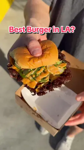 Is this burger worth the hype? 📍Easy Street Burgers, LA  #burger #smashburger #cheeseburger #hamburger #burgertok #burgertiktok #baconcheeseburger #easystreetburger #foodreview #jacksdiningroom #lafood #cheesefries #frenchfries 