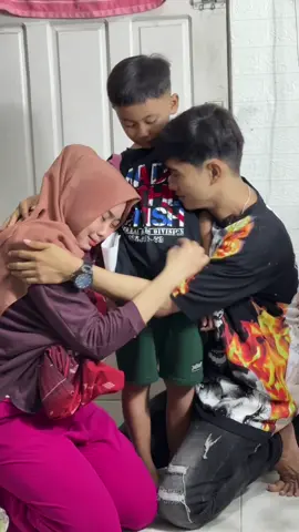 Maafin ayah sama mama nak udah mengabaikan mu🥹@Rasid727 #gcr_team #viral #fyp 
