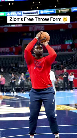 What would you change in Zion’s shot? 👀 #zion #zionwilliamson #NBA #pelicans #basketball #basketballtraining 