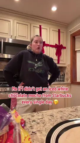 im a slut for iced white chocolate mocha <3 #starbucks #starbucksdrinks #icedwhitechocolatemocha #espresso #starbucksaddict #starbiestok 