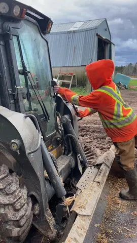 Always something to do! #the_beef_boys #farm #farmlife #farming #farmboy #kidsoftiktok #learning #LearnOnTikTok #fyp #foryou #fypシ #farmtok #newholland #chores #novascotiatiktok #canada #cow #supportfarmers #rasiedonafarm #milk #cheese #icecream 