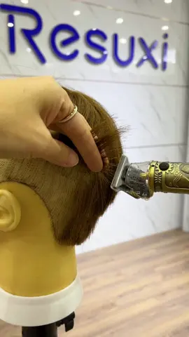 Barbers say it works very well.check yellow shopping cart can get it.#resuxi#hairclipper #hairtrimmer#foryou#fyp#odm#oem#hairclipperfactory#tiktokshopblackfriday #tiktokshopcybermonday 