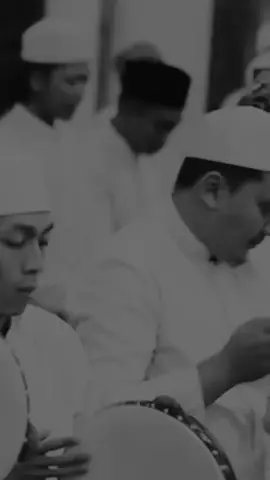 Mahalul Qiyam versi Abah Guru Sekumpul  @Muh Ridwan Wahid 12  🎥 Mas Omen Banjari #sholawatan_yuk #mahalulqiyam #lirikmahalulqiyam #fypシ゚viral 