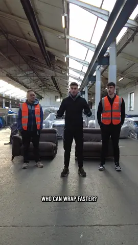 ROUND 2 🚨 BUSINESS OWNER vs EMPLOYEE - Who will win?🥇🛋️ #furniture #race #gamified #owner #employee #manager #winner #game#fyp #foryoupage