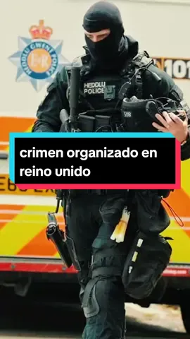El cargamento fue descubierto en agosto del año pasado en un contenedor de transporte en el puerto de Felixstowe después de haber llegado de Sierra Leona. La droga de clase A estaba escondida en sacos con una carga de harina y debía ser entregada en un polígono industrial de Wigan este 29 de noviembre, los oficiales de la NCA arrestaron a nueve sospechosos en una serie de ataques coordinados. No hay duda de que estas drogas se habrían vendido a comunidades de todo el Reino Unido, alimentando la violencia, la explotación y la miseria. La agencia ha estado trabajando para identificar y perseguir a los responsables #london #reinounido🇬🇧 #uk #latinos #reinounido🇬🇧 #noticias #policia 