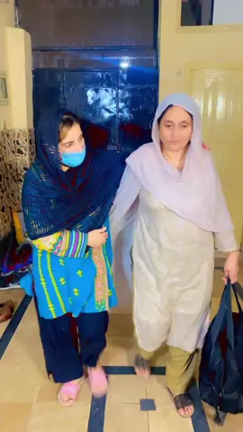 Maa ka piyaar or biwi ka rawayaa #herolahori #motherlove #videocreator #videocreater #videocreator #ukviral #shortvideo #shortvideos #motivationalvideo