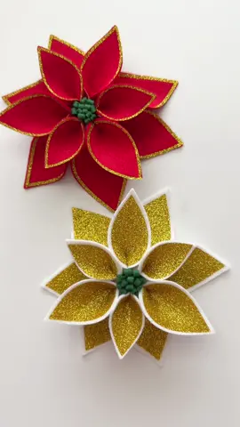 edge by using the offset feature and moving it in towards the center then slicing out the middle. I used the extra glitter on the white poinsettia. It’s easy to apply with a mini iron. Let me know if you have any questions!!  #feltpoinsettia #feltflowertutorial #glitterhtv #hesttransfervinyl