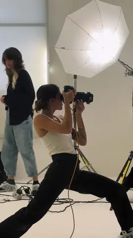 o dia em que fiz a direção criativa de uma campanha da Dove @Dove Brasil, fotografei e também fui modelo! 🤍 