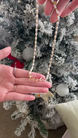 perfect customizable gift from @Abbott Lyon 🫶🏼 #abbotlyon #gifted #jewelrytryonhaul #christmas #giftideas #giftsforher #customizedgifts #jewelryhaul 