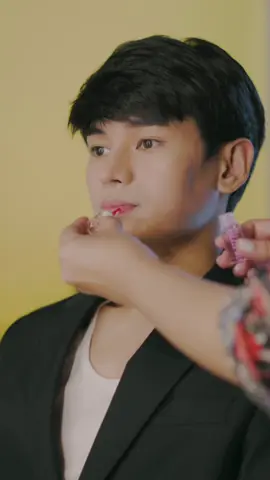 Leading the way with confidence. Elevate your charm, define your presence, because your lips deserve to dazzle as much as your talent. #DAZZLEMELIPSERUM #DAZZLEMEPH #TikTokShop1212DoblePamasko 