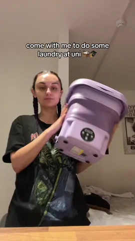 Doing laundry at uni in the UK has to be one of the most expensive things 😭  #circuitlaundry #doinglaundryindorms #smallwashingmachine #portablewashingmachine #portablewashingmachinereview #universitystudentproblems #universitystudentvlog #dayinlifevlog #dayinlifeunistudent #unistudentuk circuit laundry hack 