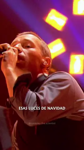 Christmas Lights - Coldplay | Subtitulado  Este mes navideño enviemos amos cada ricón del mundo.  #BelieveInLove #ColdplayConcert #christmaslights #ChrisMartin #FelizNavidad  #Coldplay