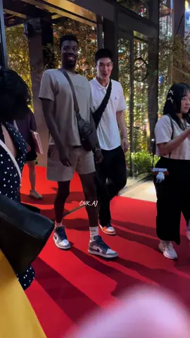 กระทิงหล่ออ่า ขาวสูงมากกก 🥰🥰 #กระทิง #กระทิงขุนณรงค์ #ขุนณรงค์ #kratingg 