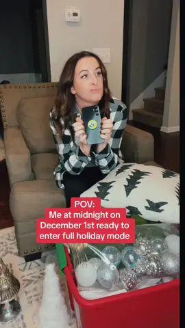 The holidays can be so chaotic — but thankfully, this season I have @straighttalk Wireless to help me save time and money so the holiday season looks more like  this! #ad    Straight Talk Wireless’ Gold Unlimited & Platinum Unlimited plans include:   -Unlimited 5G data, talk and text    -Walmart+ membership included  -Free shipping and delivery from my local Walmart, and more!     Visit straighttalk.com or your local Walmart for details. #VIPfeels 