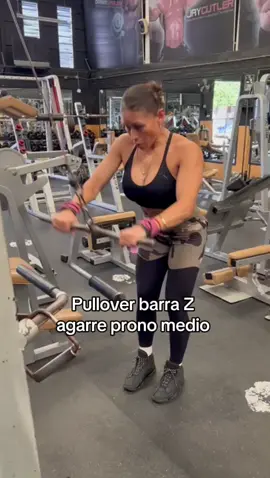 Ejercicio para eapalda #pullover 5 segundos en la face excéntrica @gabyota.badillo #fitnesscoach #fitnessatlete #atletanatural #fitnesamotivation #rutina #workout #gym 