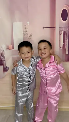 New stocks of silk pajamas for kids now available in yellow basket 😎 you can also join our live everday @ 9:00AM - 10:00PM. #kidspajamas #kidstiktok #kidspajamaterno #sleepwear #manioph #ternosleepwearforwomen #fyp #womensfashion #silksleepwear #kimonostyle #ternosleepwear #restock #sleepwearfashion #CapCut #tiktokphilippines #tiktokshop 