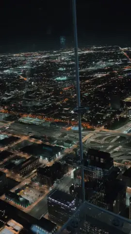 Night view from Skydeck Chicago ❤️ #chicago #ilinois🇺🇸 #night #views #skydeck #cinematic #weekendtrip #chill #fyp #foryoupage❤️❤️ #2023 #usa #usa🇺🇸 