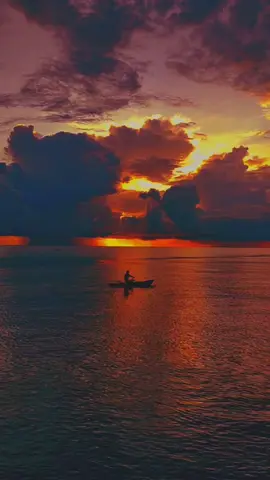 Banyak berkah untuk hidupmu AYAH..!!! #almagribi #mentahan #video #vibes #senja #laut #ayah #hebat #terbaik #kuat #berkah #harapan #doaterbaik 