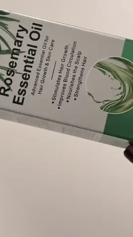 Rinasci con l'olio di rosmarino naturale e puro al 100% di @ALIVER 💚 Estratto da piante selezionate e distillato attraverso il vapore, questo olio essenziale è la risposta naturale per capelli sani e forti. Nutre e volumizza, prevenendo la caduta e stimolando una crescita lussureggiante. Ripara i danni e idrata il cuoio capelluto, rendendo i capelli visibilmente più carnosi, lucenti ed elastici. #aliver#oliorosmarino#ugc#ugccreator#ugcitalia#ugceurope#ugcexample#ugccommunity#ugcjourney 