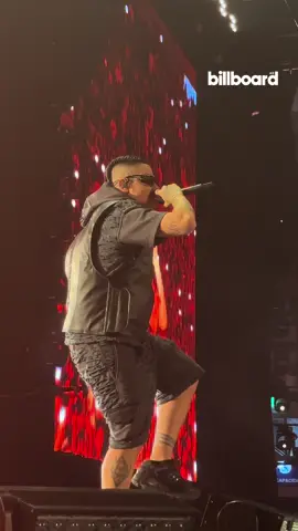 HOLA DUKI 😍 El artista argentino abrió su primer show en el Estadio River Plate con 