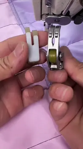 Roller presser for sewing machine  #sewingmachine #sewingtiktok #stitch #sewingfunnyfunnysewing 