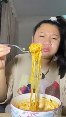 สุขใดเช่าจะเท่าอีสมาม่าOKไข่เค็ม10ซอง🍜💗✨ #มาม่าไข่เค็ม #มาม่าokรสผัดไข่เค็ม #อร่อยมาก #CapCut 