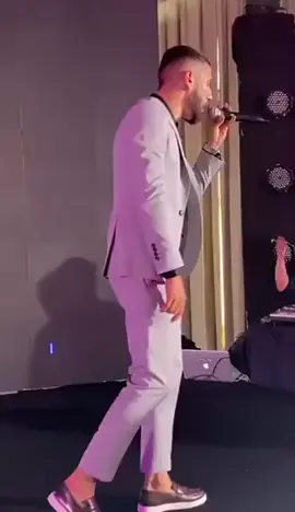 ددين كلاش يغني في حفل زفافه ❤💍#didinklach #didinecanon16 #rap_game #piposolo #didinecanon16 #fypシ #fyp #CapCut #tiktok #جيش_البندقية_اين_انتم💣💥canon16 #ددين_كلاش_اسطورة_الراب_الجزائري #البندقية #klach #lacanon #canon16 