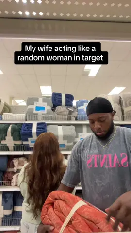 She needs to tell me when we’re starting #viralvideo #fyp #funnyvideos #marriedlife #couplegoals #marriagehumor #beefingwithmywife 