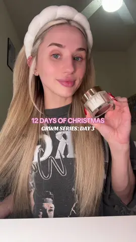 12 DAYS OF CHRISTMAS!!! GRWM DAY 3!!!🩷🎀🎄 Prize: Hairitage air volumizing brush!!! Rules: follow me on tiktok, insta, and tag 3 friends!!! Make sure to enter all the giveaways in the playlist for the BEST CHANCE of winning something!🤍 #12daysofchristmas #grwm #getreadywithme #makeup #MakeupRoutine #christmasgift #12daysofgiving #12daysofgiveaways 