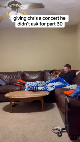 I CAME IN LIKE A WRECKING BALL.      #foryoupage #fypage #chrisandsammy #couplecomedy #marriedlife #husbandwifecomedy #reaction 